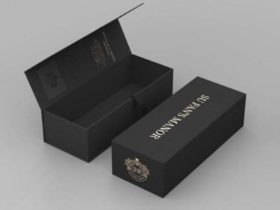 包裝盒定制廠家為您分析，為什么酒盒包裝覆膜后會出現顏色色差？